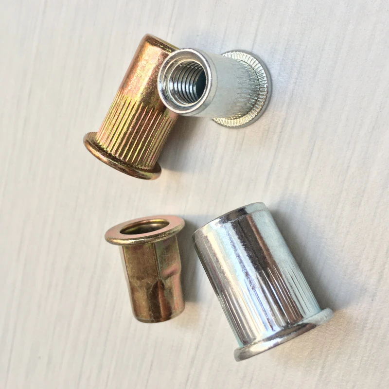 Piuliță cu nituri din aluminiu